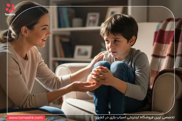 مادر خندان و کودک مضطرب